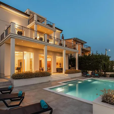 Margo Loretta * Šmrika