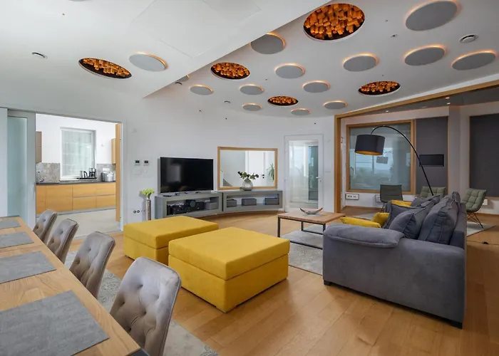 Margo Loretta * Šmrika