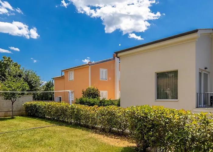 Holiday home Margo Loretta *