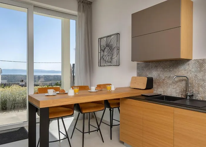 Margo Loretta * Smrika