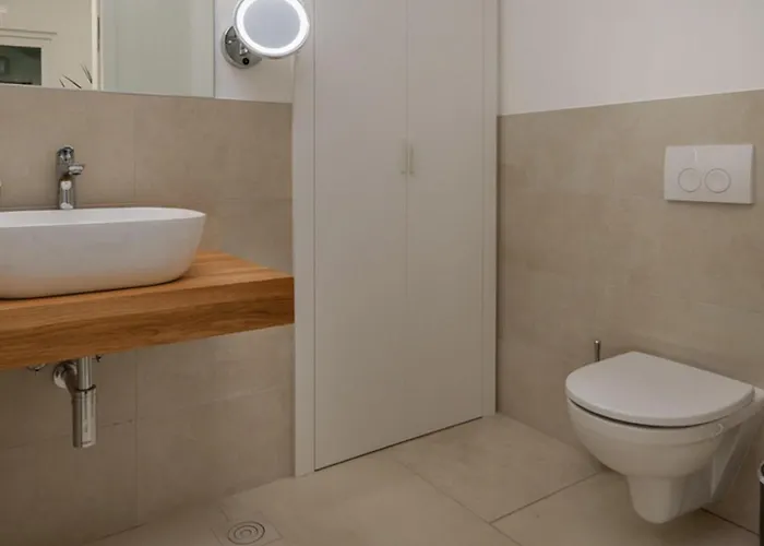 Margo Loretta * Smrika